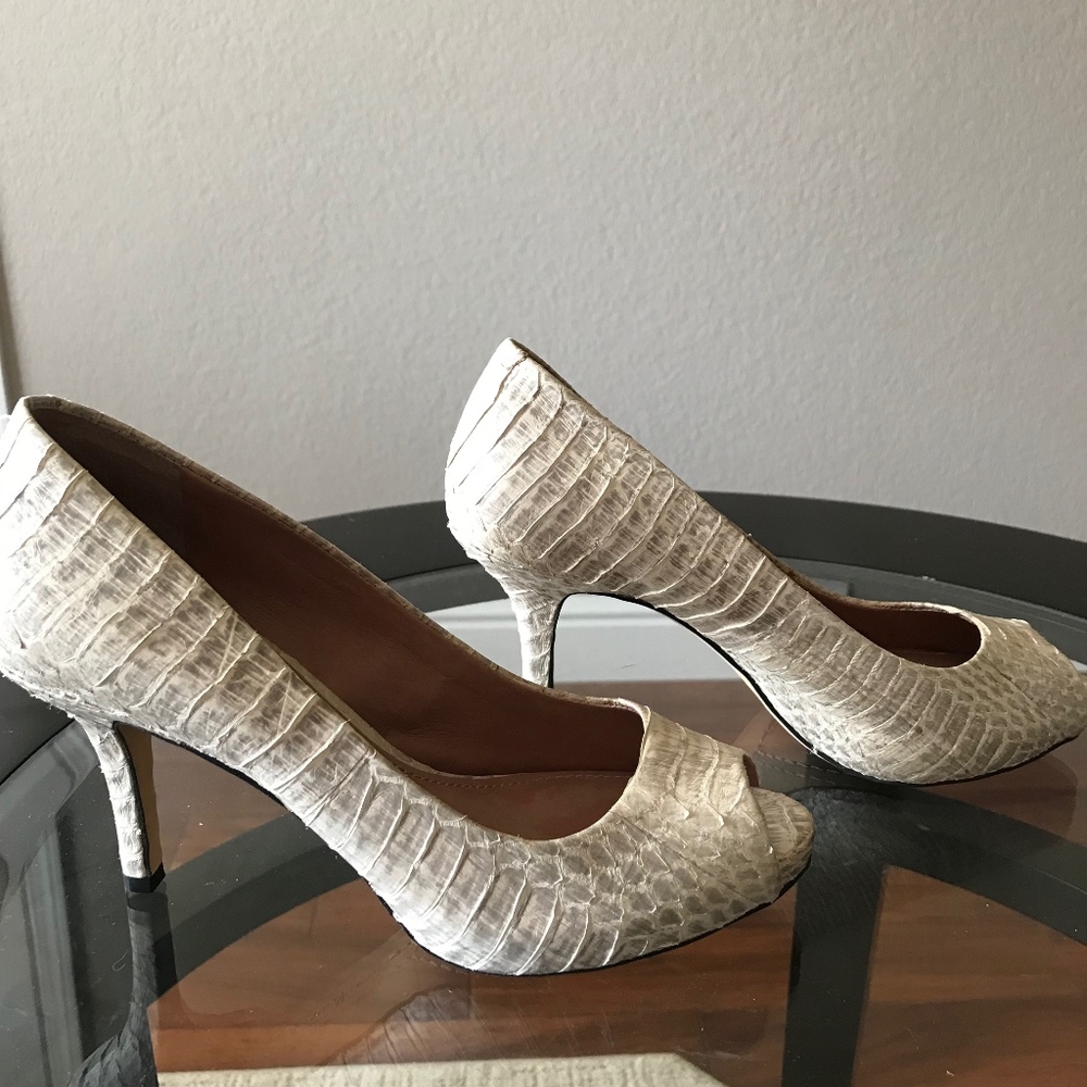 Vince Camuto Heels